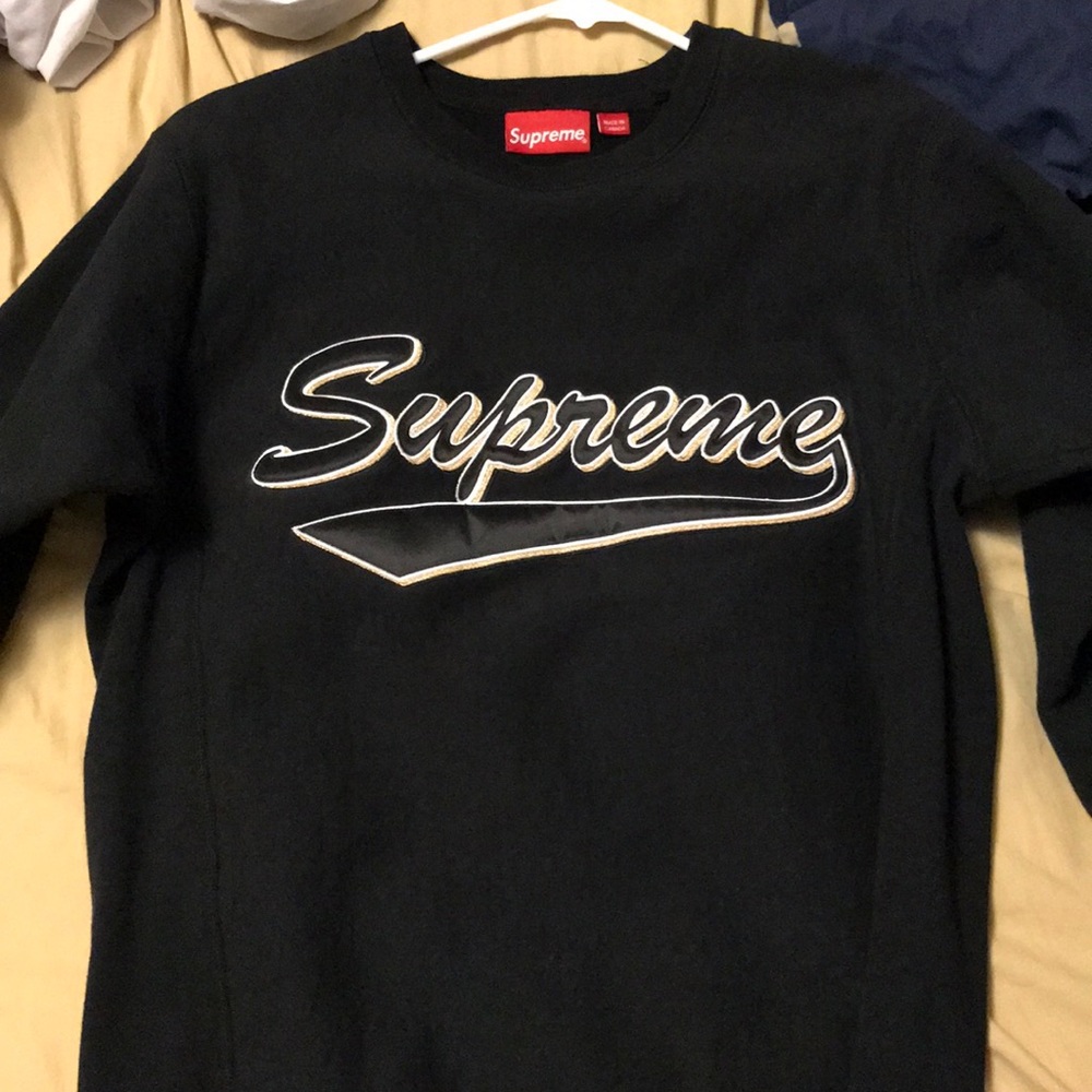 Supreme Crewneck